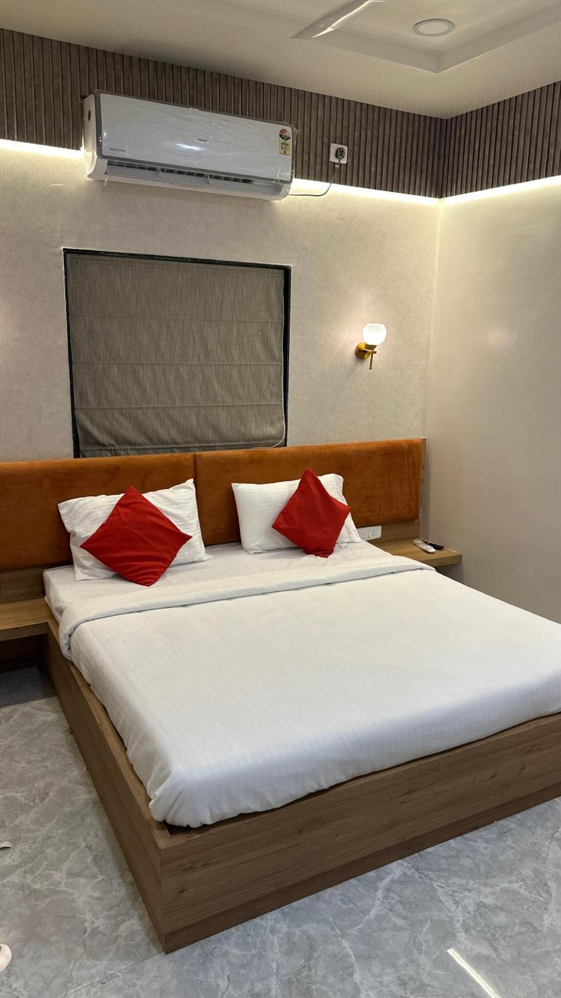 Отель Soho House By Jayshrea Chandrapur Экстерьер фото